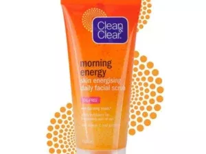 Clean & Clear Skin Energising Face Scrub 150ml - Image 4